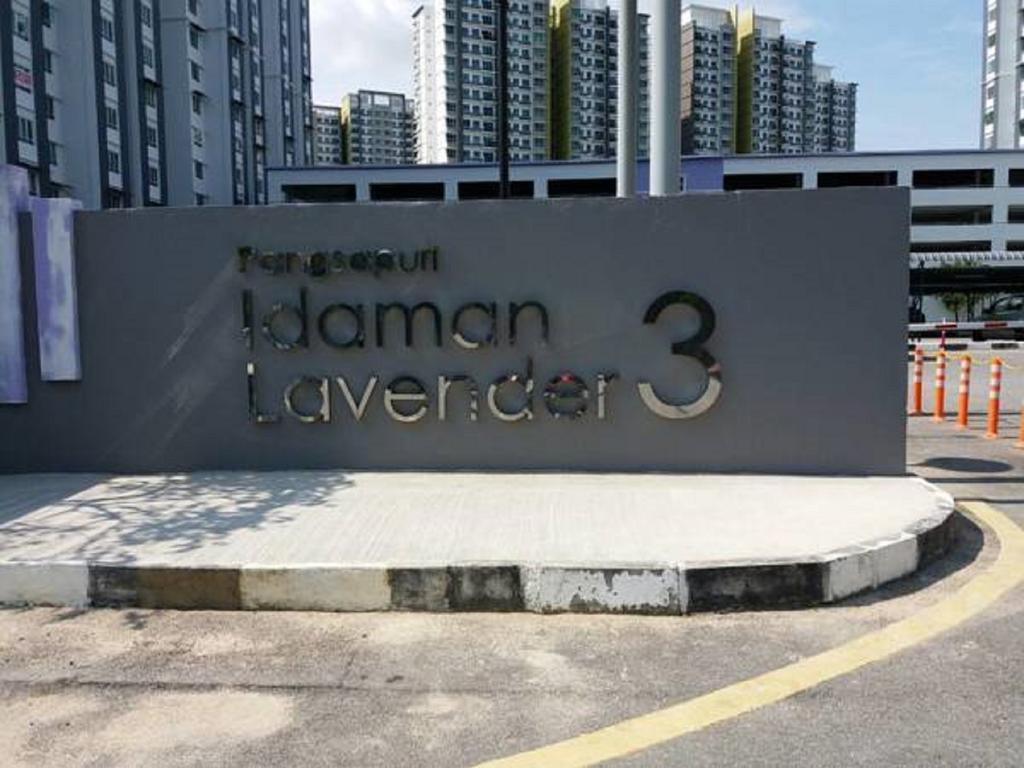 Leezahomestay Bayan Lepas Exteriör bild